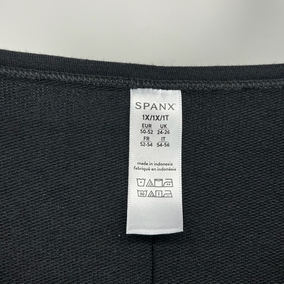 Spanx Sz 1X Black AirEssentials Crew Shirt - Picture 9 of 10